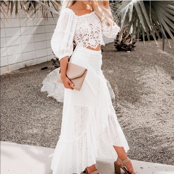 Vici Dresses & Skirts - Vici Eyelet Maxi Set